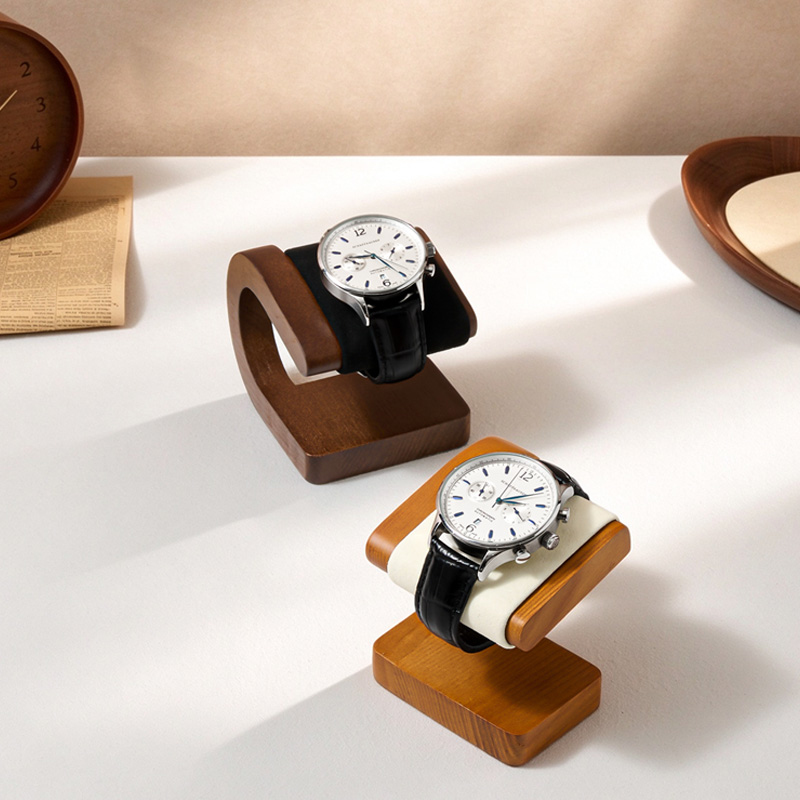 오일브 호두 나무 소재 시계 거치대, 새로운 C자형 시 - Jewelry And Watches Inc 리뷰 및 가격